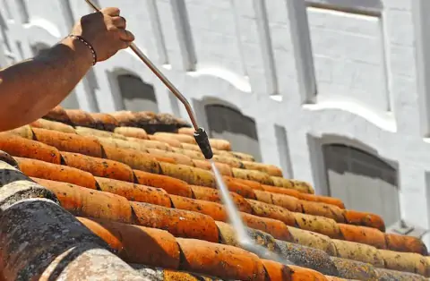 Nettoyage de toitures - Neuilly-sous-Clermont